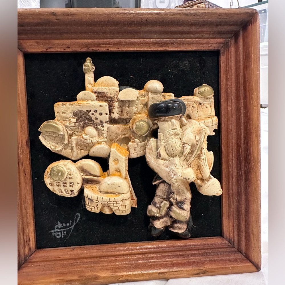 Signed Vintage resin 3D wall hanging plaque Fiddler in Foot Jerusalem